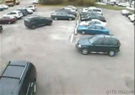 We would like to show you a description here but the site won't allow us. vavelhaber: Funny and fail driving and parking 2 gif