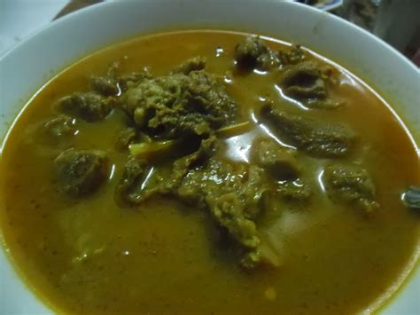 Gulai biasanya dibuat dengan menggunakan daging sebagai bahan utamanya. Zalekha Luvs Cooking: Gulai Kawah Daging...