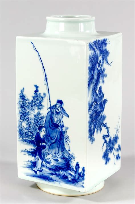 Toss out your expectations of a regular massage parlour when you enter wang zu bu luo. Quadratische Vase von Wang Bu, China, 20 - Auktion | Historia