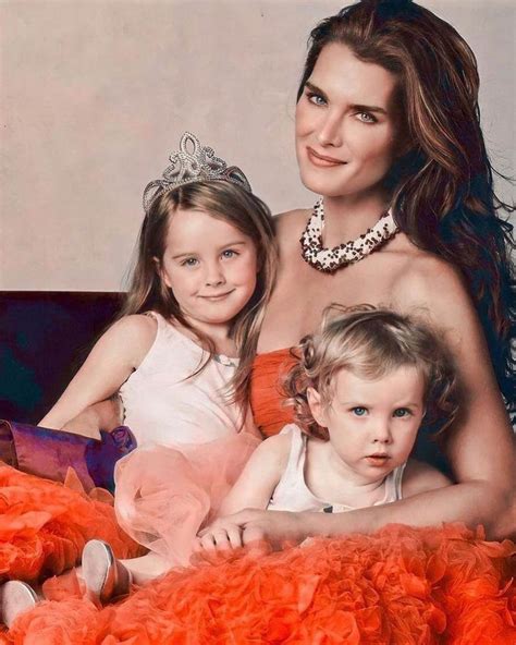 Brooke Shields Poses With Look Alike Daughters Rowan And Grier Hot