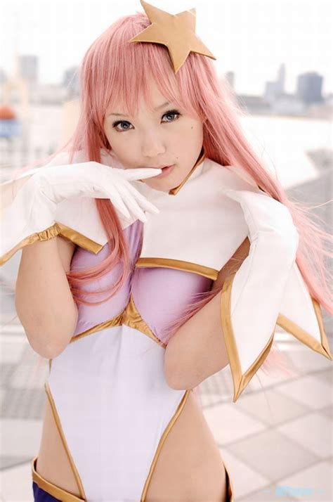 Cute Japanese Cosplayers Pics