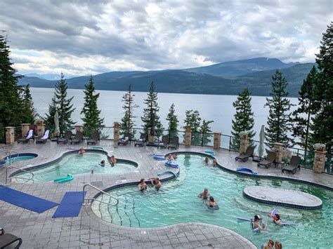 Your Guide To The Best Hot Springs In Canada Happiest Outdoors Hot Springs Discover Canada