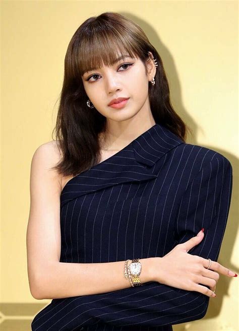 Pin By 𝐈𝐌 𝐁𝐔𝐓𝐓𝐄𝐑 🍭🦋 On Lalisa Manoban♥️ Short Black Hairstyles Women