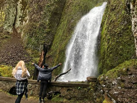 12 Beautiful Waterfall Hikes Near Portland