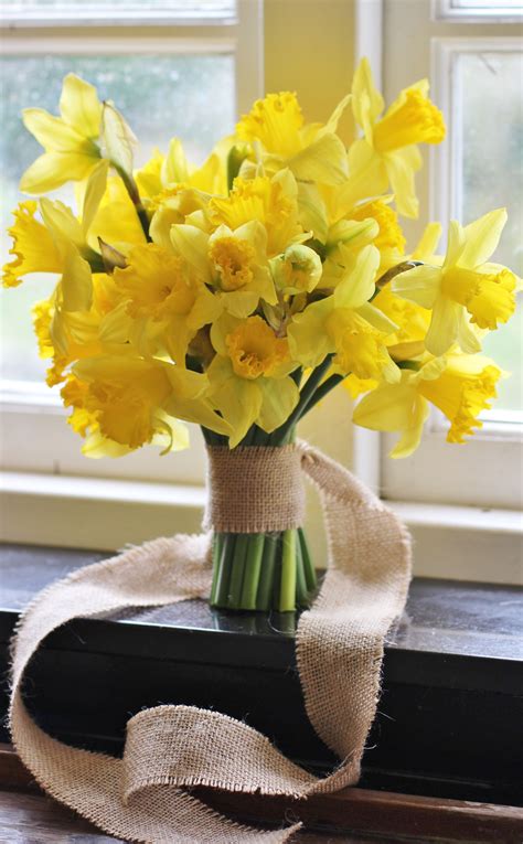 For Febmar Weddings There Is A Daffodil Discount Save Money On Your