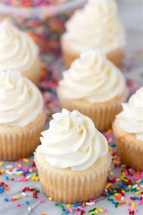 Vanilla Cupcakes A Moist White Cupcake Recipe You Will Love