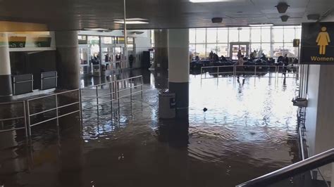 Flooding At Jfk Terminal Adds To Delays From Winter Weather