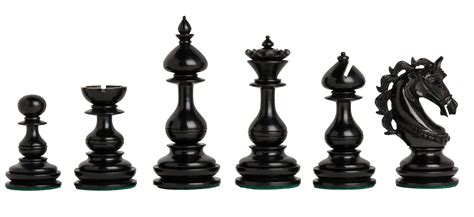 pienza chess pieces - Recherche Google | Luxury chess, Luxury chess set ...