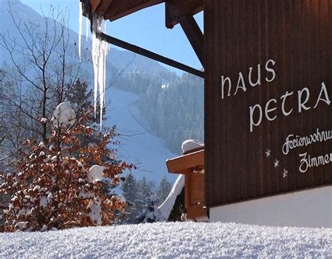 Sie haben einen wunderschönen ausblick auf die allgäuer bergwelt mit unserem hausberg iseler und dem wanderberg einstein. Haus Petra in Bad Hindelang/Oberjoch