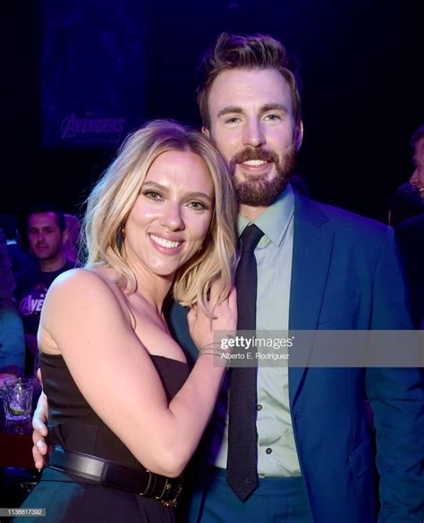 At least, that's what their fans believe. Scarlett Johansson and Chris Evans attend the Los Angeles ...