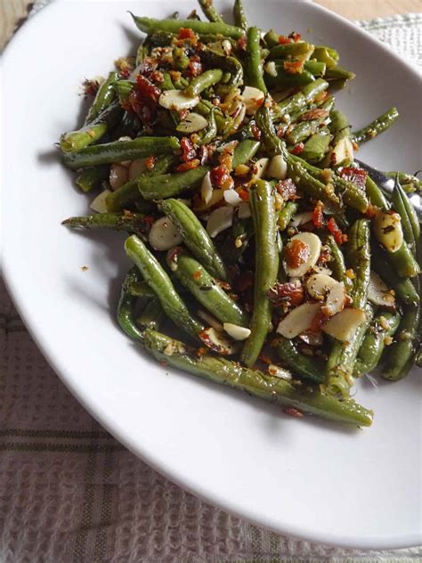Green Beans Almondine Recipe With Bacon Savory With Soul