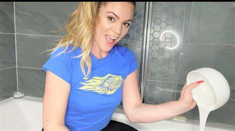 The Gunge Zone On Twitter Out Now Roxi S GYOB Special Starring Roxi Stonexxx Https T Co
