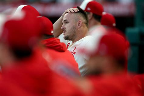 So He Doesnt Want To Win Mike Trout Remains Delusional Mlb Fans