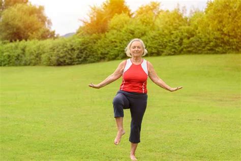 Improve Your Balance With The Single Leg Stance Test Eldergym