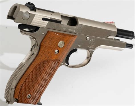 Smith Wesson 39 2 Semi Automatic 9mm Pistol