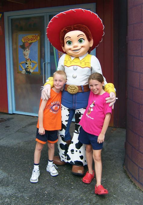 Woody And Jessie Hug
