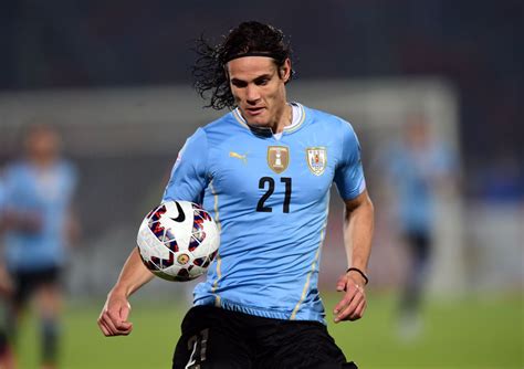 Edinson roberto cavani gómez (spanish pronunciation: Edinson Cavani: de estar a un paso de Gremio, a ser ...