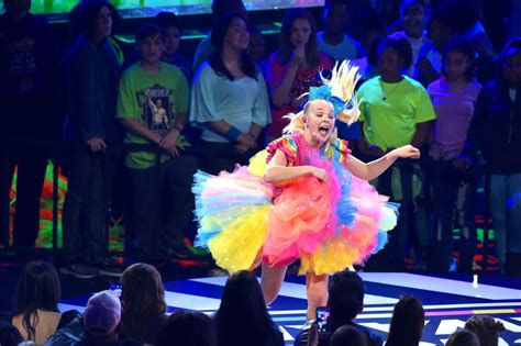 Jojo Siwa 2018 Nickelodeon Kids Choice Awards Celebmafia
