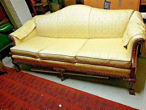 Chippendale Furniture Sofa