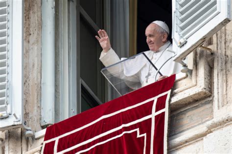 Pope At Angelus God Calls Everyone And Calls Always Inside The Vatican