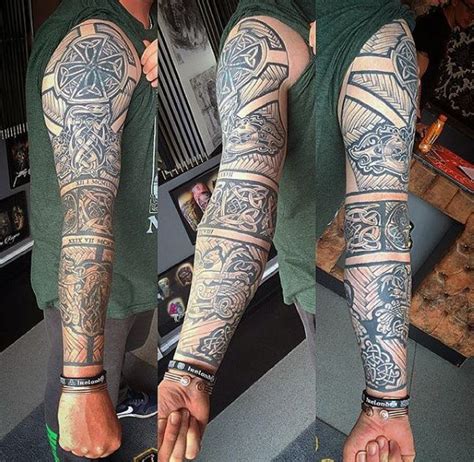 A celtic tattoo design is often used by people to help encourage good luck. Top 43 Celtic Sleeve Tattoo Ideas - [2020 Inspiration ...