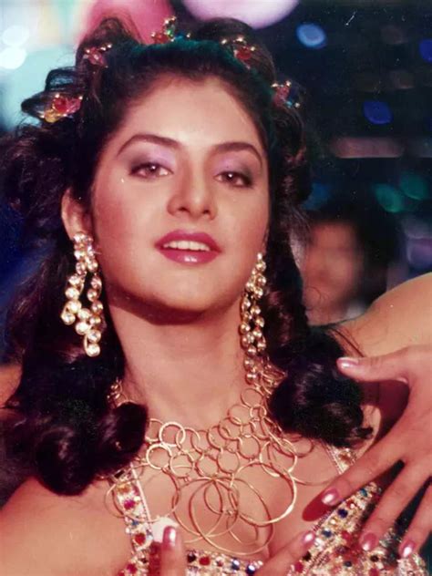 Divya Bhartis 30th Death Anniversary Bollywood Star Of The 90s Toiphotogallery