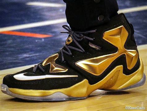 The lebron 17, is the epitome of performance air and lightweight technology. NIKE LEBRON - LeBron James Shoes » King James Wears Pure Gold LeBron 13 PE in Win at MSG