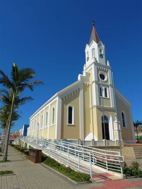Comemoração mensal em honra a nossa senhora auxiliadora: Diocese de São José dos Pinhais - Catedral São José