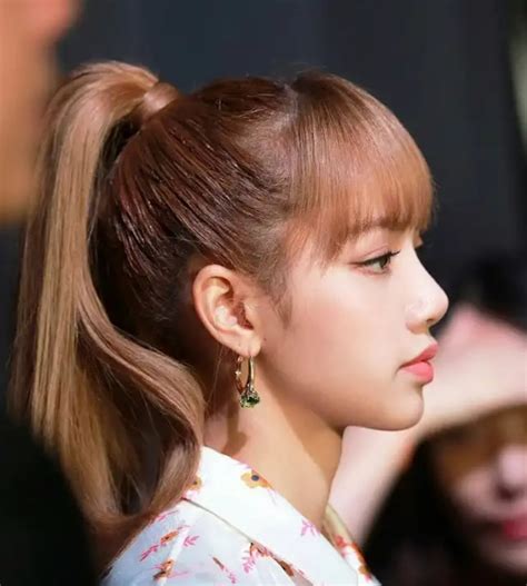 These 30 Photos Of Blackpink Lisas Gorgeous Side Profile Will Make