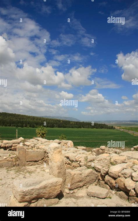 Israel El Valle De Jezreel Tel Megiddo Patrimonio De La Humanidad