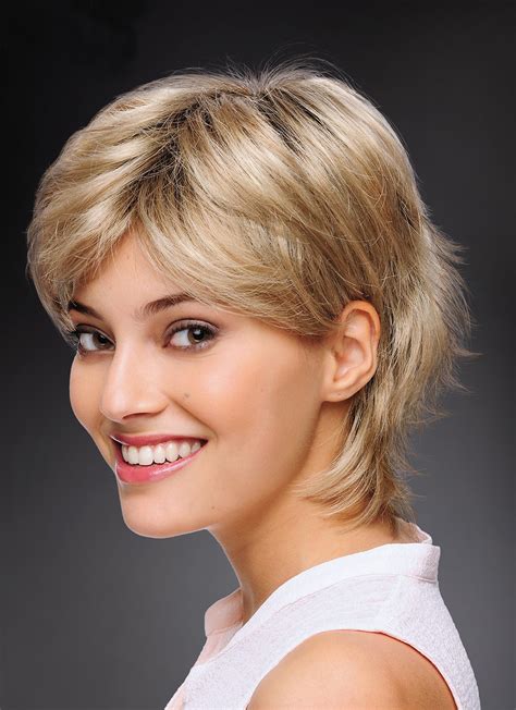 Fashionable Short Cut Blonde Synthetic Hair Ladies Wigs Best Wigs