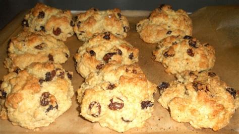 Also called rock cake, this spicy british cross between a cookie and a small cake is full of coarsely chopped dried fruit. Cake Recipe In urdu Book Ingredients Easy Ideas Photos ...