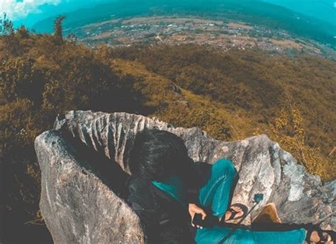 Pantai karang hawu sukabumi pelabuhan ratu jawa barat harga tiket masuk cisolok penginapan murah di lokasi makam keramat indonesia foto 2.500 buka tutup: Akses dan Harga Tiket Masuk Bukit Karang Numpang Sukabumi | Trip Jalan Jalan
