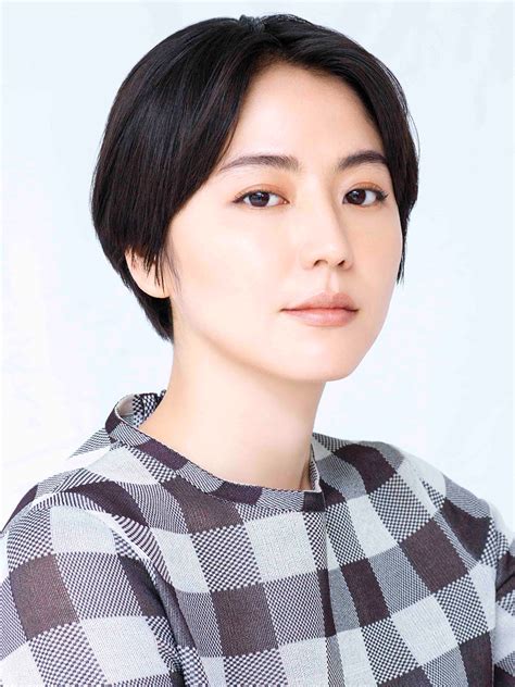 Video cannot currently be watched with this player. 長澤 まさみ | 東宝芸能