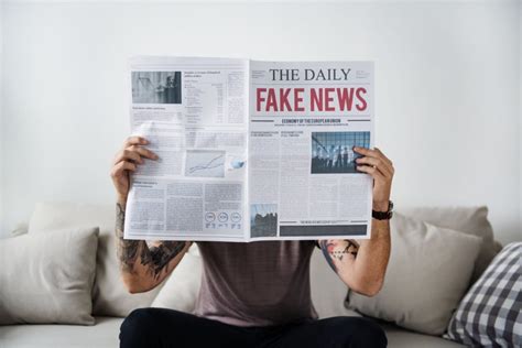 Are The Media Morally Obligated To Stop The Spread Of Fake News