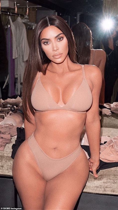Kim Kardashian Reveals She Has Not Slowed Down Her Workout During Self Isolation Daily Mail Online