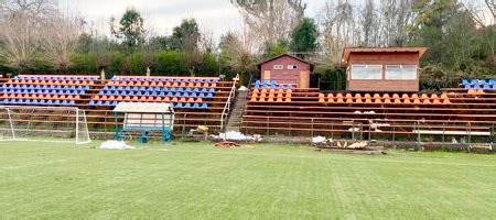 The lake is of glacial origin and it is enclosed by mountain ranges of the andes, on all sides except the west, where the town of panguipulli lies in the chilean central valley. panguipulli