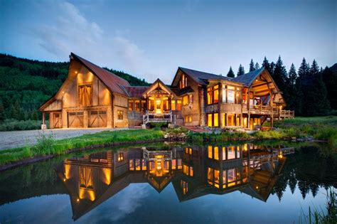 Rumah bergaya amerika dengan garasi bawah. Desain Rumah Gaya Amerika yang Paling Populer - Muara ...