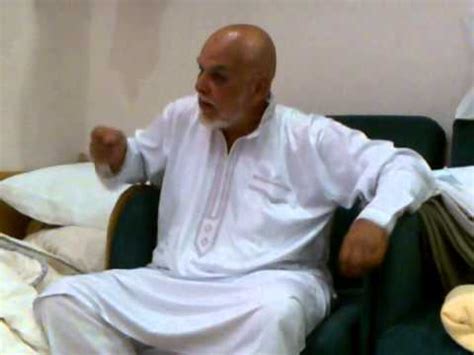 عندما كان في السابعة والعشرين من عمره عندما لعب دوره الأول في مسرحية عودة حمود ومحيمد ثم. ‫الفنان محمد العربي في غرفتنا بالحج يحكي اسرار جزء 1 ...