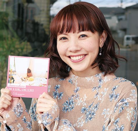 平成生まれの挑戦者たち 4 好き を仕事にする時代 シンガーソングライター Sakuさん 26歳 緑区 タウンニュース