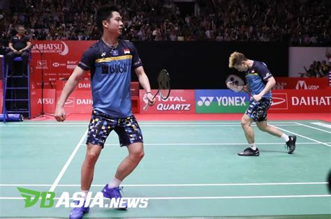 Although it may be played with larger teams, the most common forms of the game are singles (with one player per side) and doubles (with two players per side). DBAsia News | Olimpiade Tokyo Ditunda, Sistem Pelatihan Badminton Ganda Putra Akan Diubah ...