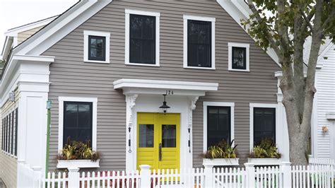 The Trendiest Colors Of Paint To Use In Outdoor Spaces This Summer