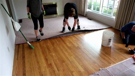 Timelapse Of Carpet Removal Exposing Hardwood Floors You