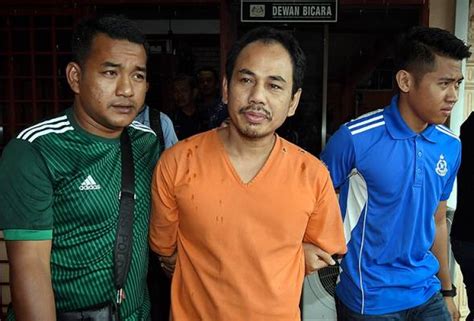 Kanun keseksaan pdf download.kanun keseksaan (pindaan) 5 possession of documents and publication detrimental to parliamentary democracy 124e. Suspek bunuh pencuri pisang dihadapkan ke mahkamah | Astro ...