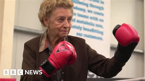 Barbara Buttrick The Woman Who Boxed To The Top Bbc News