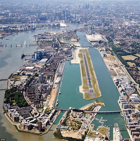 London City Airport Releases Artists Images Of Its Revamp Daily Mail