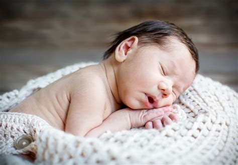 Most effective tips for newborn baby hair care. Is Your Newborn's Appearance Normal? - Lisa Lewis, MD