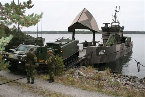 battle boats swedish armed forces marine forces swedish army paris place landing craft