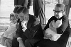 The Oswald family at Lee Harvey Oswald's funeral | Funeral, Harvey ...
