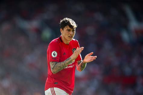 #victor lindelof #victor lindelöf #david de gea #ddg #man utd #man united #manchester united. Victor Lindelöf stops robbery of 90-year-old woman - utdreport